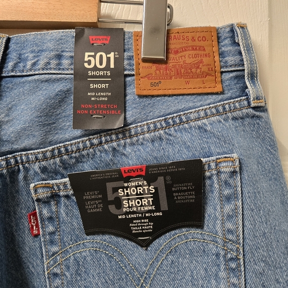 Levi's 501® Women's Mid Thigh Shorts 85833-0002 in Denim - Picture 6 of 10